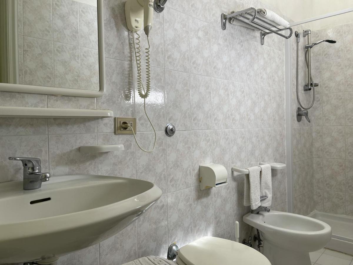 Hotel Reginella Сант-Агата-суи-Дуэ-Гольфи Экстерьер фото