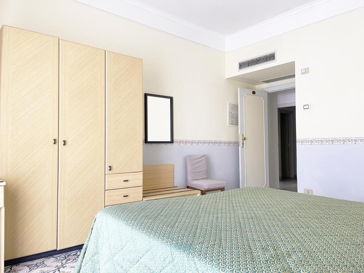 Hotel Reginella Сант-Агата-суи-Дуэ-Гольфи Экстерьер фото