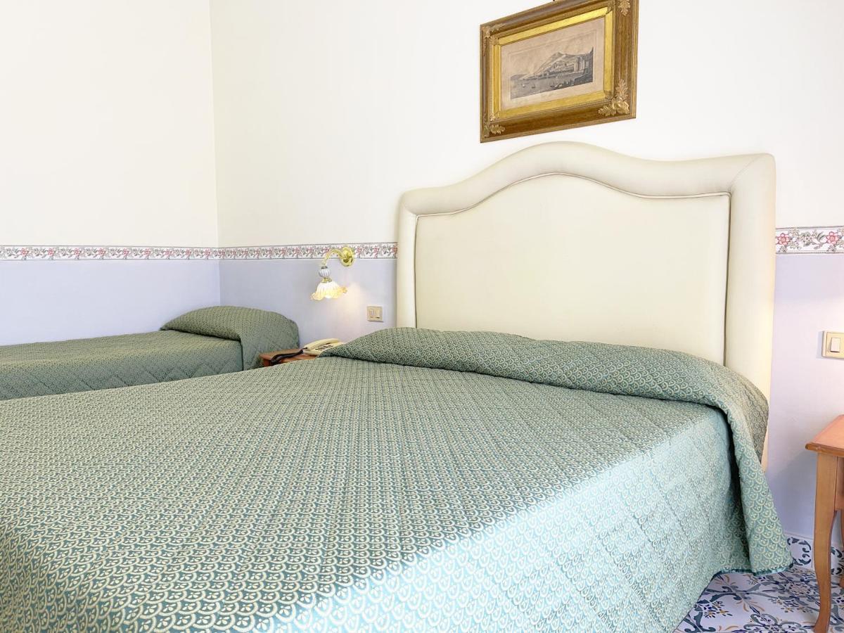 Hotel Reginella Сант-Агата-суи-Дуэ-Гольфи Экстерьер фото