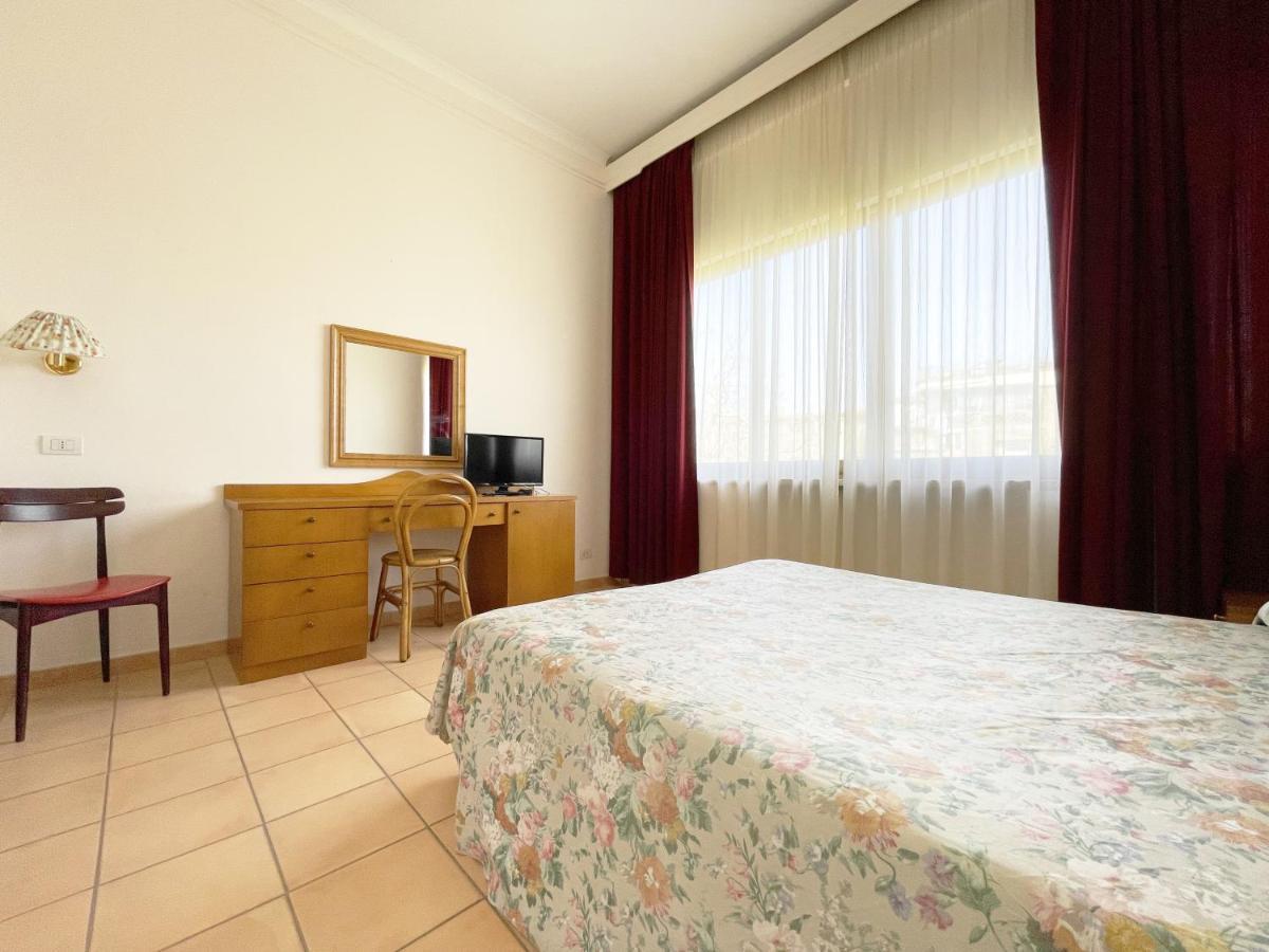 Hotel Reginella Сант-Агата-суи-Дуэ-Гольфи Экстерьер фото